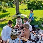 Pod Modrzewiem * Zubrzyca Gorna