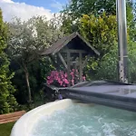 Pod Modrzewiem Zubrzyca Gorna