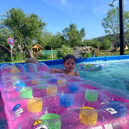Pod Modrzewiem * Zubrzyca Gorna