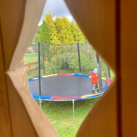 Pod Modrzewiem Lägenhet Zubrzyca Gorna